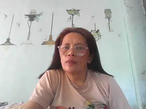 momshe2026 online show from May 2026 05:59:01 AM