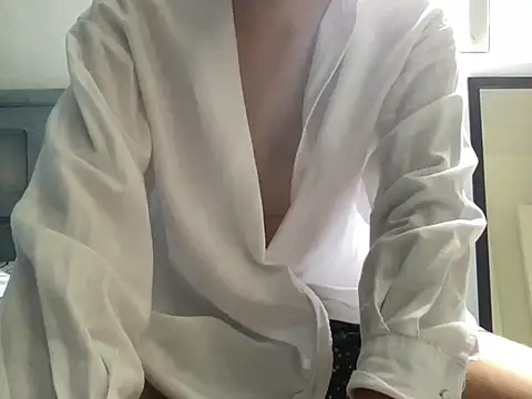 candyperfumeboy online show from May 2026 06:56:02 PM