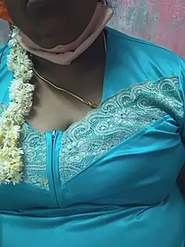 geetha431 online show from June 2026 07:04:02 PM