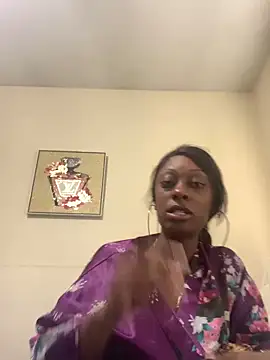 Prettylondond online show from June 2026 04:22:01 PM