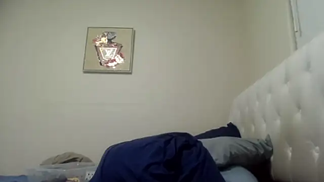 Prettylondond online show from July 2026 03:57:02 AM