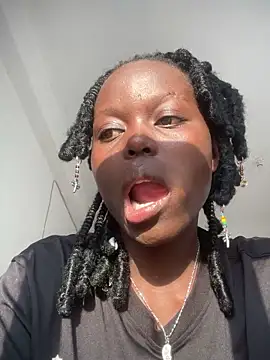 ebonycurvedass online show from June 2026 02:30:01 PM