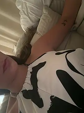 Candy lyx online show from July 2026 02:24:01 PM