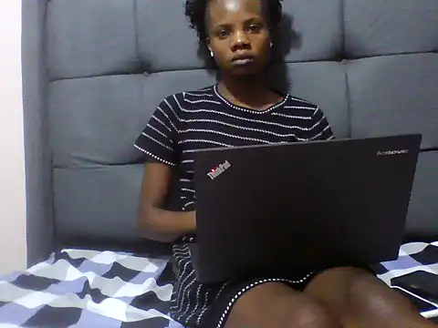 cythuu03 online show from July 2026 04:21:01 PM