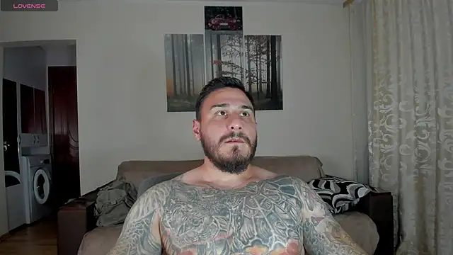 Gymdominus online show from May 2026 07:40:02 PM