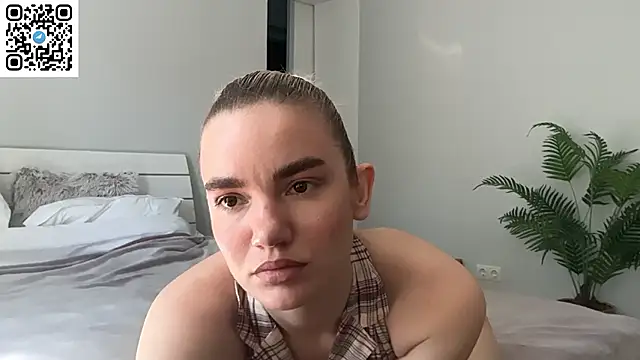 KiraAngella online show from July 2026 01:04:01 PM