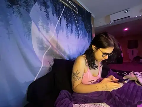 Snapshot of B4BYJINX chatting on May 2026 03:20:02 PM B4BYJINX online show from May 2026 03:20:02 PM