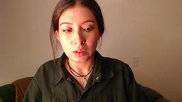 -AmelieH online show from June 2026 10:45:02 PM