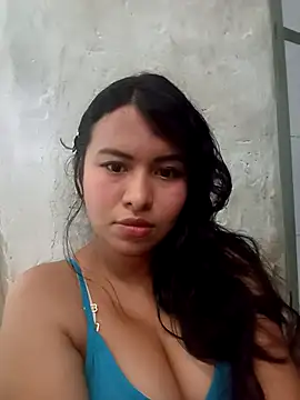 Snapshot of rosaliaex chatting on May 2026 07:22:01 PM rosaliaex online show from May 2026 07:22:01 PM
