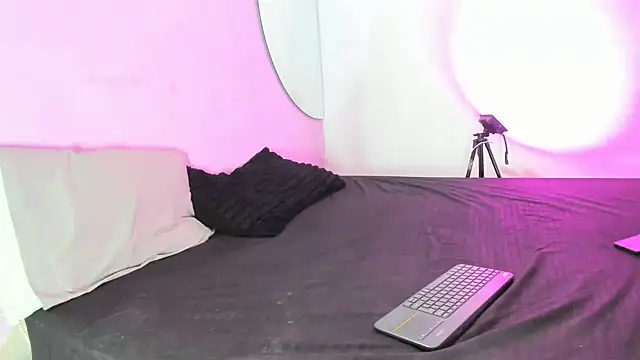 Teenssweet18 online show from July 2026 03:24:02 AM