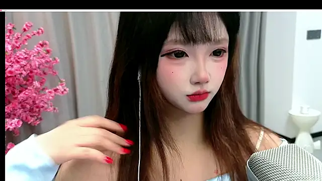yan-0705 online show from May 2026 11:41:02 AM