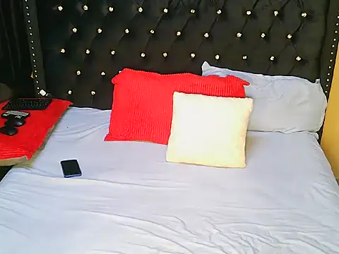 Snapshot of _andy_sasha chatting on July 2026 12:18:02 PM andy sasha online show from July 2026 12:18:02 PM
