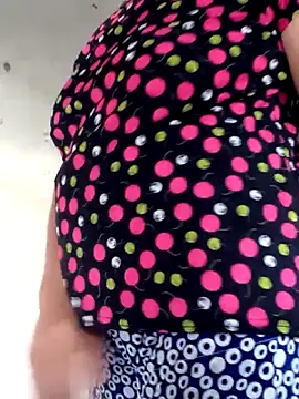 Bong sexy online show from May 2026 11:11:01 PM