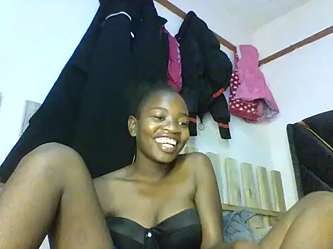 aliana082169 online show from May 2026 06:53:01 AM