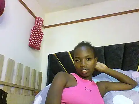 aliana082169 online show from June 2026 07:04:02 PM