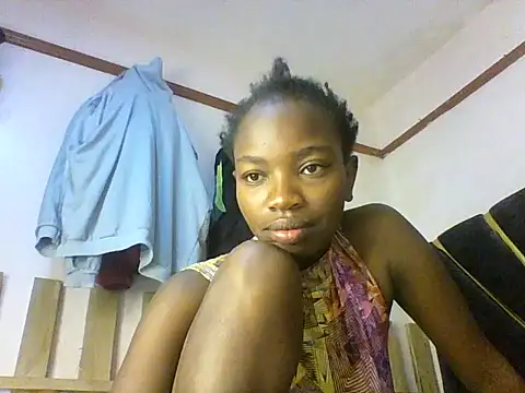 aliana082169 online show from June 2026 07:32:01 AM