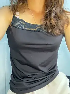Miuuu22 online show from June 2026 11:13:02 PM