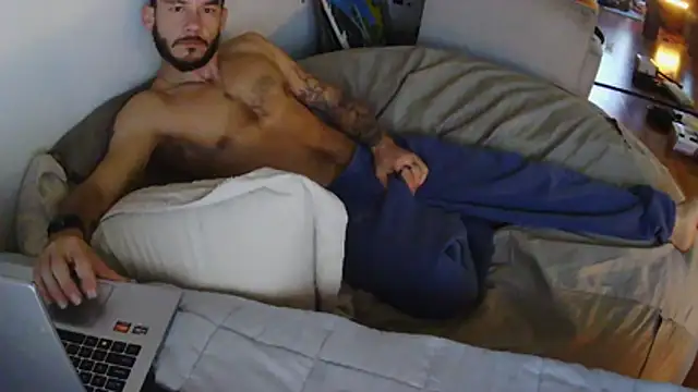 Clevername90 online show from February 2026 05:38:01 PM