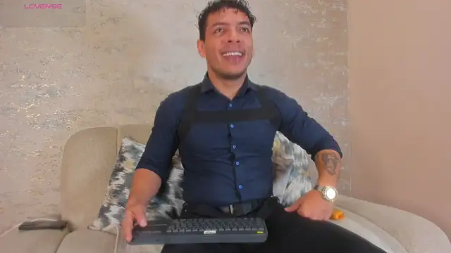 OliverWyse online show from June 2026 01:14:01 AM