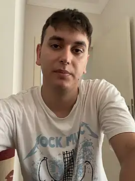 imjustaboyy1 online show from July 2026 12:33:01 PM