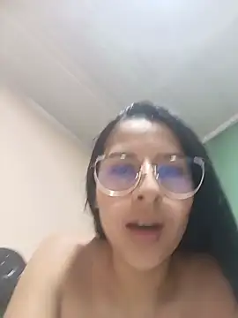 Snapshot of charlotte_collins2_ chatting on June 2026 05:00:01 AM charlotte collins2 online show from June 2026 05:00:01 AM