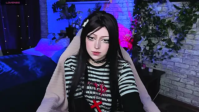 Morri Moon online show from May 2026 09:01:02 PM