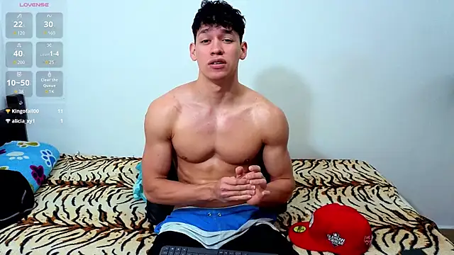 Luke Muscle online show from June 2026 02:20:02 PM