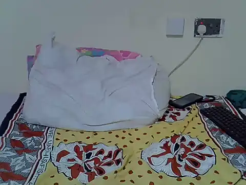 creamypetite online show from July 2026 11:24:01 AM