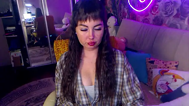 Snapshot of NinaTender22 chatting on June 2026 07:18:02 PM NinaTender22 online show from June 2026 07:18:02 PM