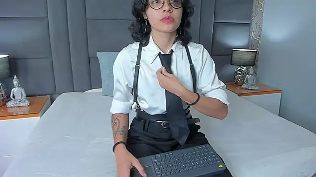 scarleth blaze online show from July 2026 04:12:01 AM