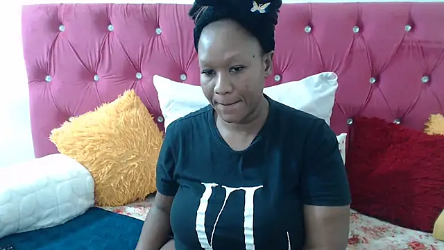 PEACHESX25x online show from July 2026 01:40:02 PM