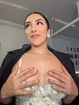  Kimberlyclars online show from May 2026 01:57:16 AM