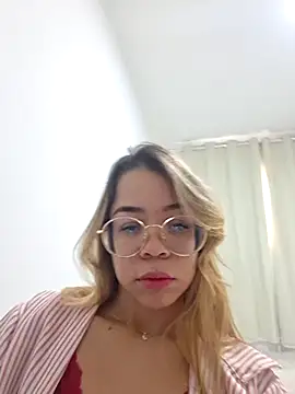 branquinhahot353 online show from May 2026 04:00:01 PM