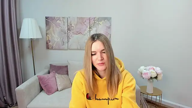 RoxyReignn online show from May 2026 10:59:02 PM