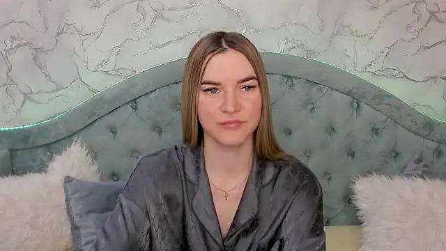 RoxyReignn online show from June 2026 11:31:02 PM