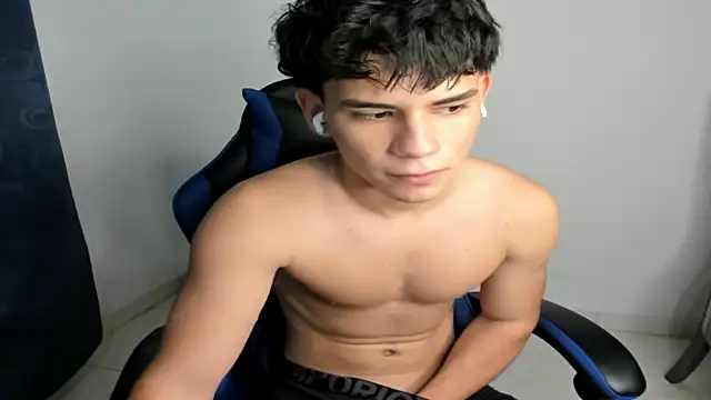 Adrian hot01 online show from July 2026 04:10:02 AM