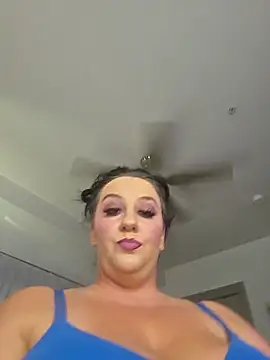 CreamVixen online show from July 2026 10:49:02 PM