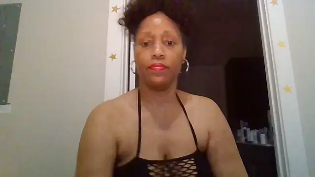 MsDeeLive online show from May 2026 04:42:01 AM