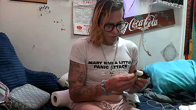 VanillaSnowcones online show from July 2026 05:49:01 AM