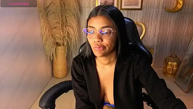 valentina gomez s online show from July 2026 01:04:01 PM