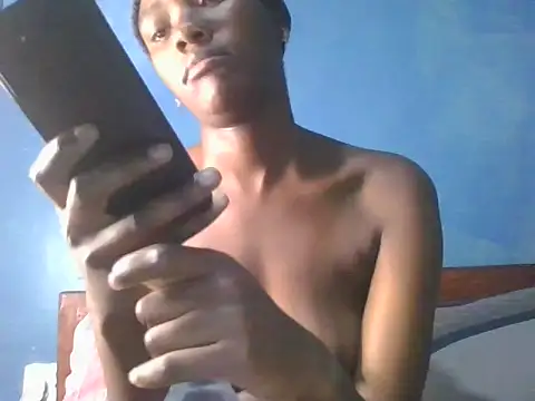 Petite-divaa online show from June 2026 05:30:02 PM