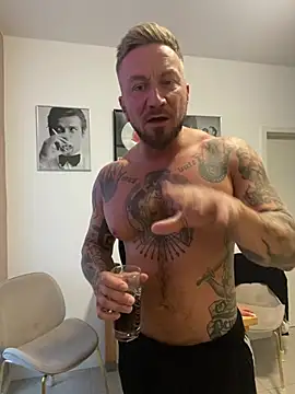 HotHotPursuit1 online show from July 2026 06:58:02 PM