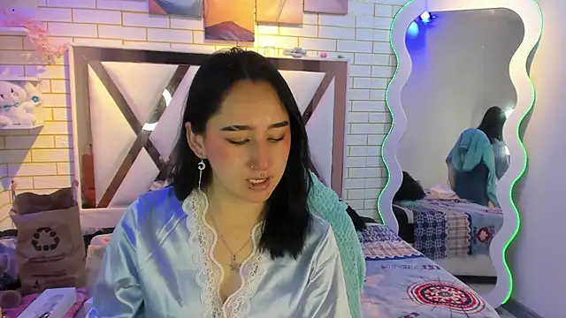 Lua bloom  online show from July 2026 03:45:02 AM