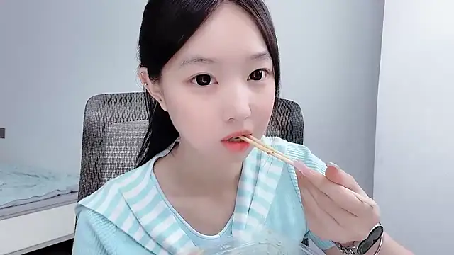 Yoyo33355 online show from July 2026 03:57:02 AM