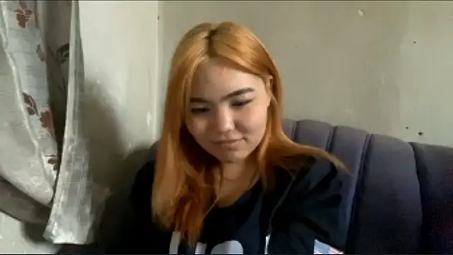 Snapshot of Molly_Teddy chatting on June 2026 10:01:01 AM Molly Teddy online show from June 2026 10:01:01 AM