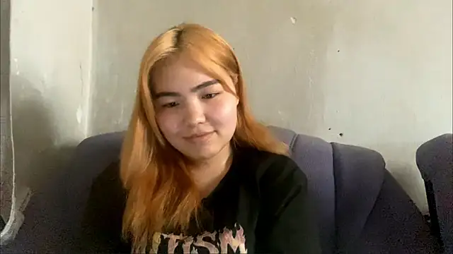 Snapshot of Molly_Teddy chatting on June 2026 10:08:01 AM Molly Teddy online show from June 2026 10:08:01 AM