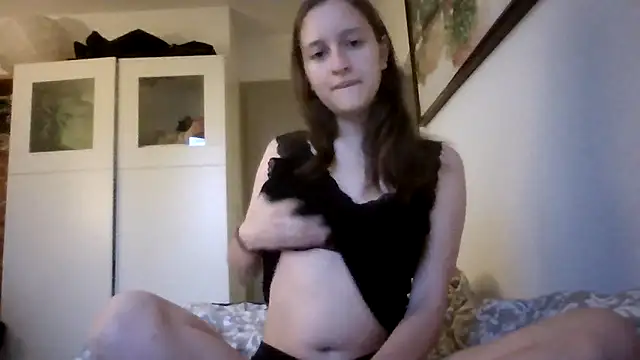 SoftieSophie online show from May 2026 03:15:02 AM
