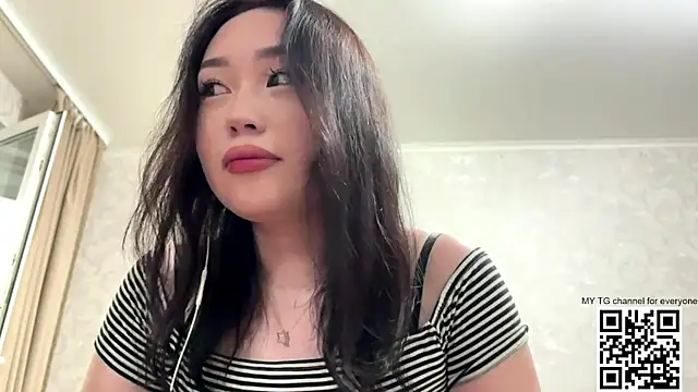 LilowNax online show from June 2026 02:08:01 PM