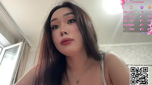 LilowNax online show from June 2026 02:06:01 PM