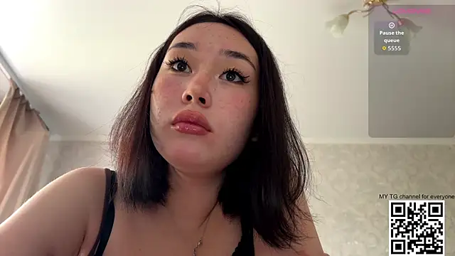 LilowNax online show from July 2026 06:41:02 AM